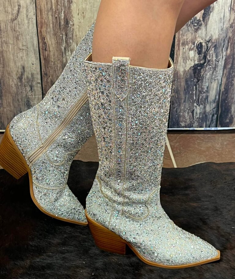 347421659 803186581027644 3052584036437936219 n 768x911