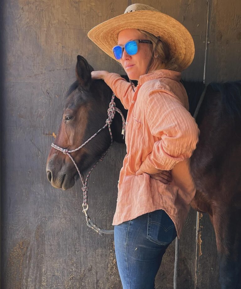 453512798 510406015082089 564114292268199825 n 768x918