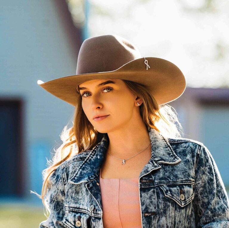 463793082 935355338617555 3231615077710315796 n 768x765