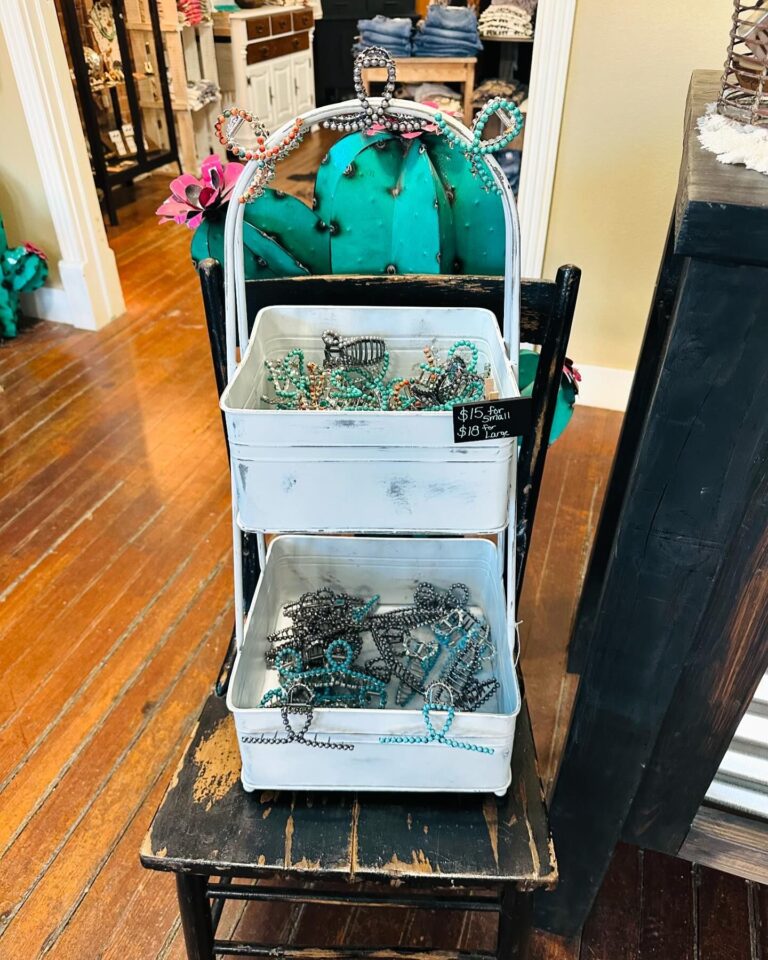 464371772 17958802238822646 3684384480347675274 n 768x960