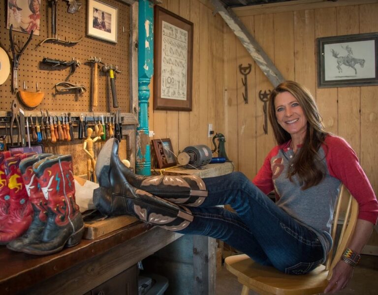 Art of the Cowgirl3 768x599