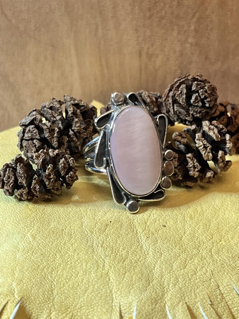 449971257 333798489776394 7357479036501366776 n 768x1024