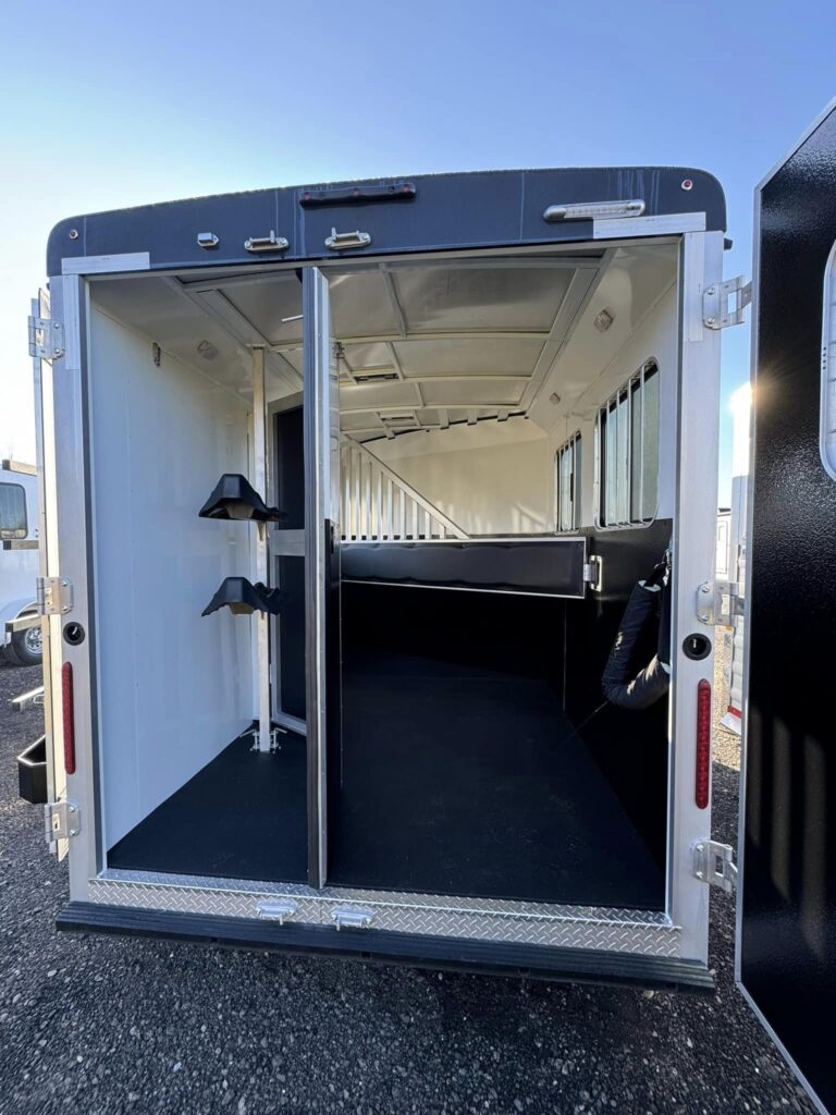 465282836 122160398108053523 7703364629247306713 n 768x1024