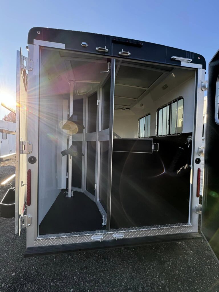 466048530 122160398282053523 5922479029887069210 n 768x1024