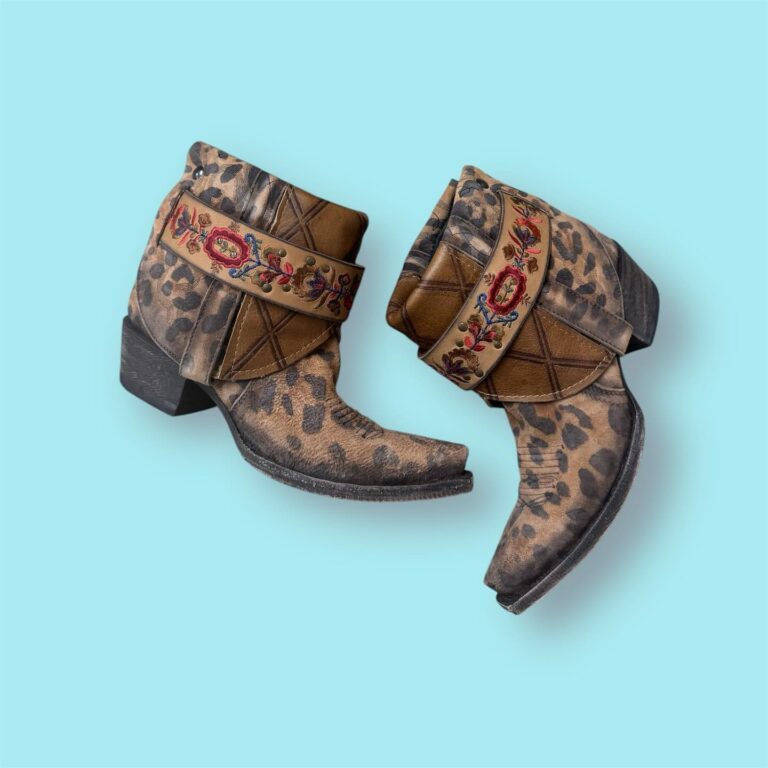 466704647 18472468051015090 3367344327777926208 n 768x768