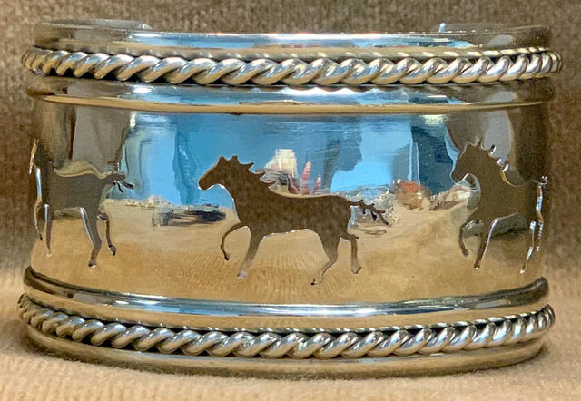 s657564145460656082 p249 i1 w1100