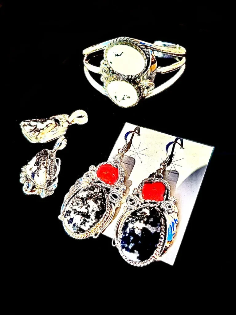 s658453139189970444 p54 i6 w900 768x1024