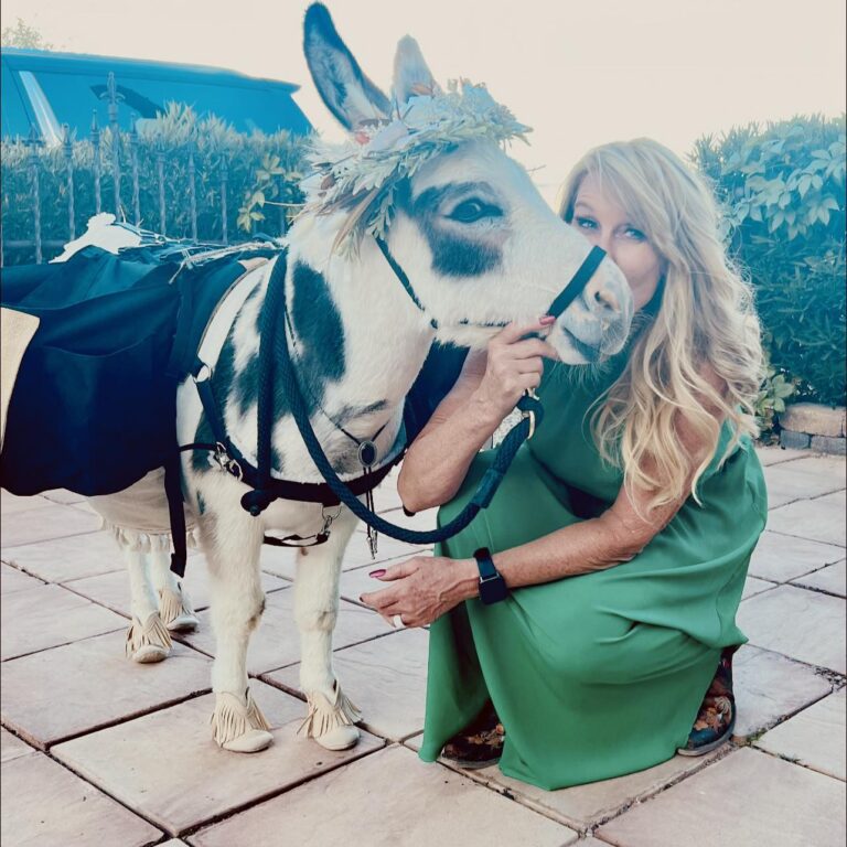 451062864 497372496138223 4666317299354266341 n 768x768