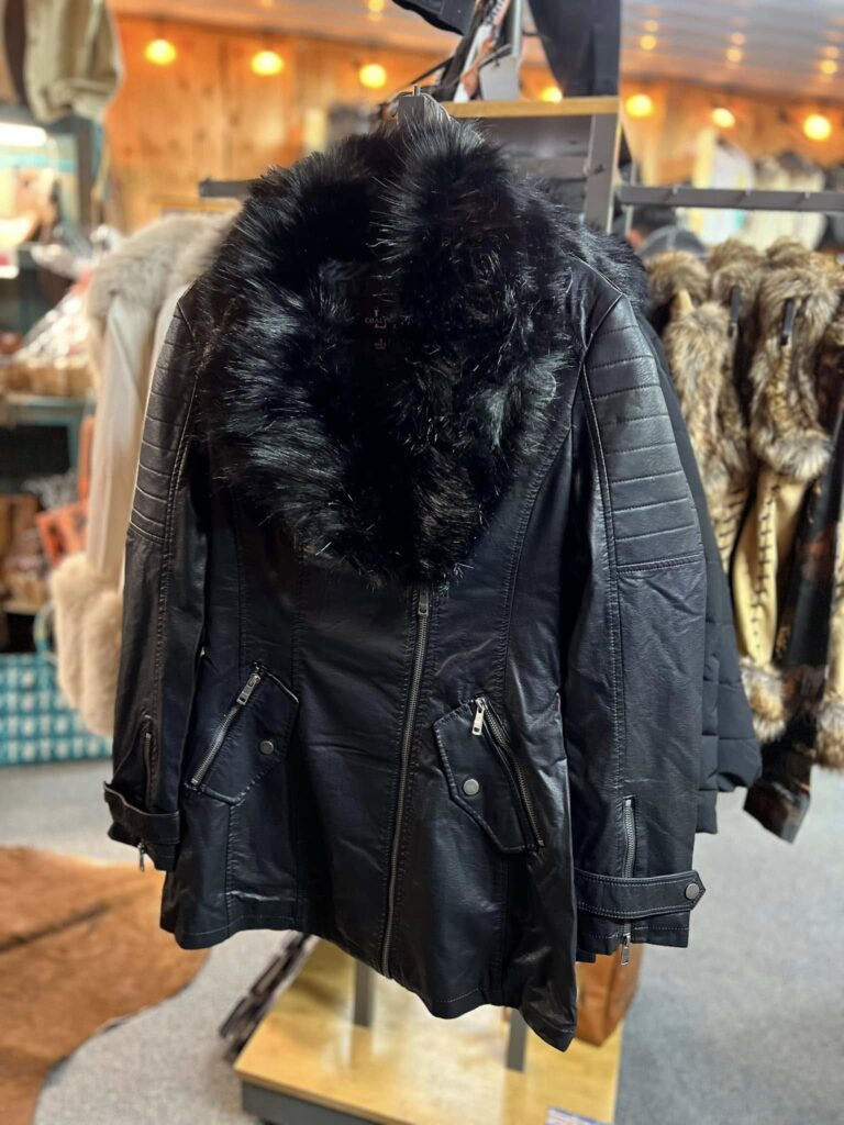 468612907 962179545932762 4200632363466464278 n 768x1024