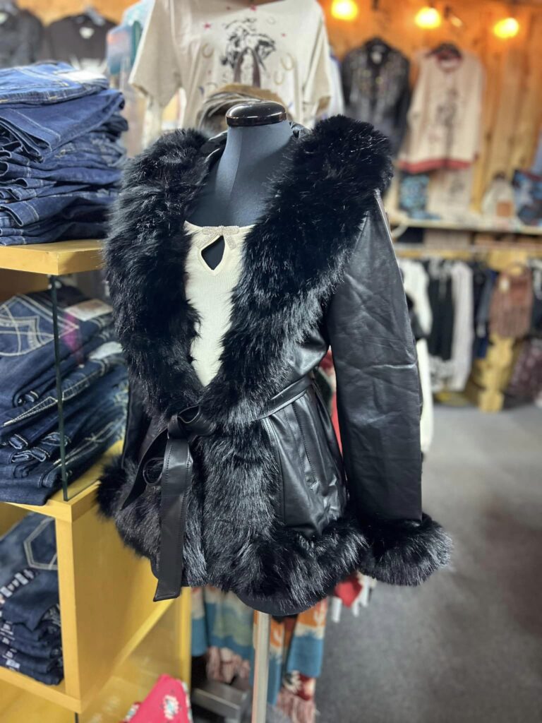 468725580 962179629266087 4912569713291438139 n 768x1024