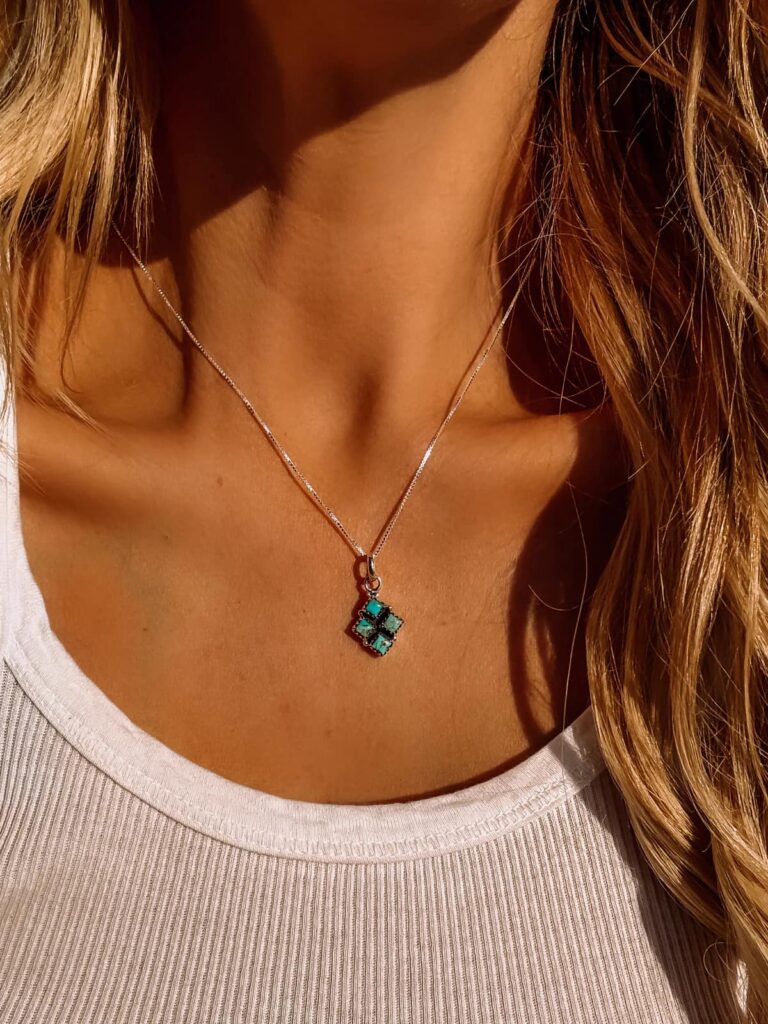 468992605 918058347003856 7180380360138609957 n 768x1024