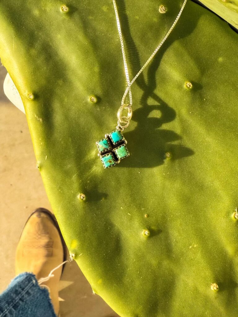 469050774 918058280337196 1885624889526100521 n 768x1024