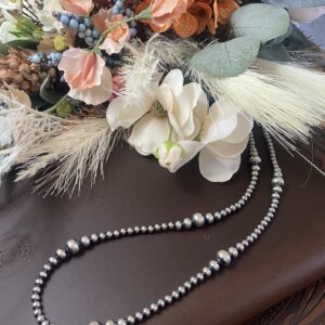 Navajo pearls 20" "The Vaquero"